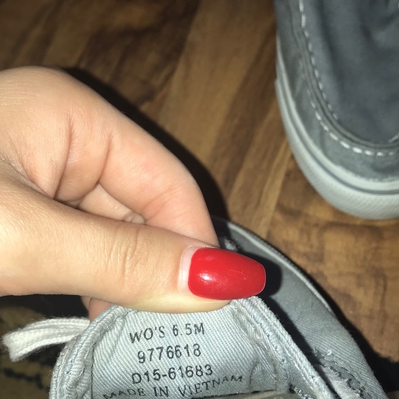 Sperry shoes - Picture 3 of 4